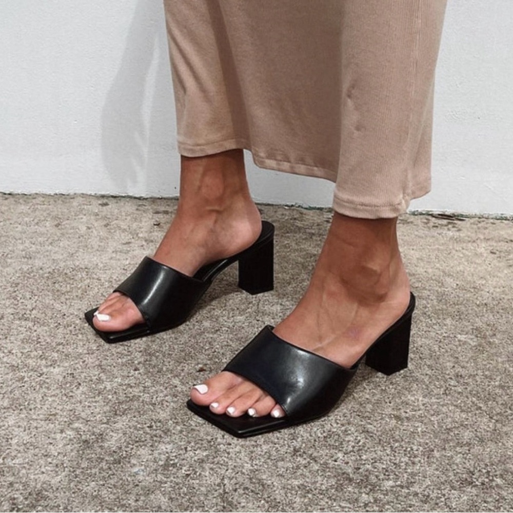 Princess Polly Black Block Heels Manhattan size 8